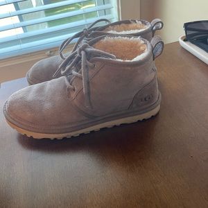 Ugg neumel boots, grayish/ hint of purple ish color